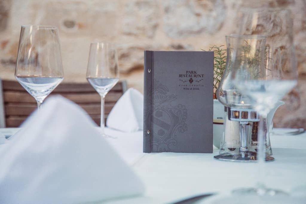 Villa Boutique Old Town House Karkovich Hvar Town Exterior foto
