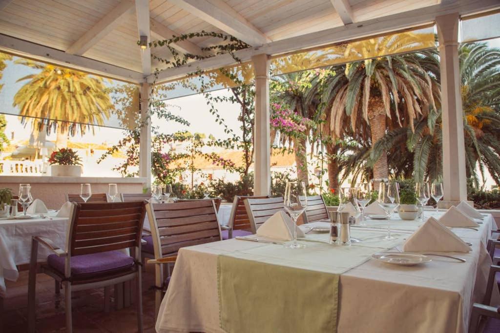 Villa Boutique Old Town House Karkovich Hvar Town Exterior foto